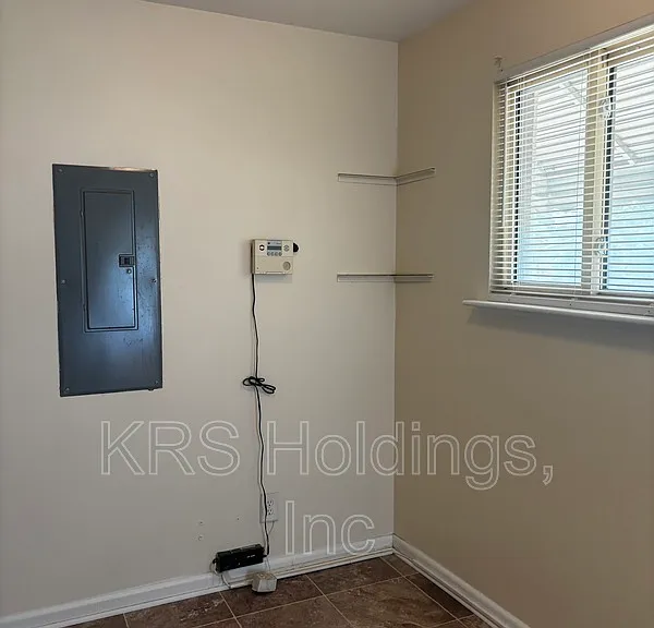 430 Greenbriar Ave — Photo 5