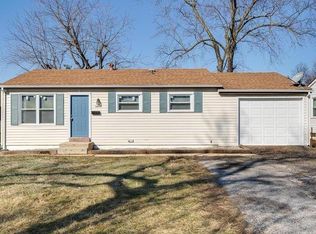 12171 McKelvey Rd, Maryland Heights, MO