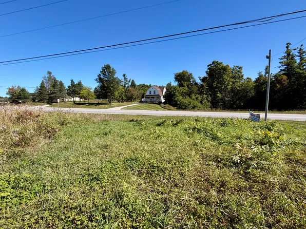 N Straits Hwy, Cheboygan, MI 49721