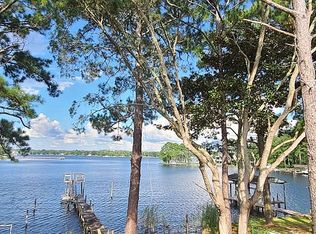 283 S Bayshore Dr, Valparaiso, FL 32580