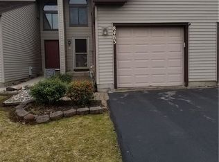 8483 Bubbling Springs Dr, Baldwinsville, NY