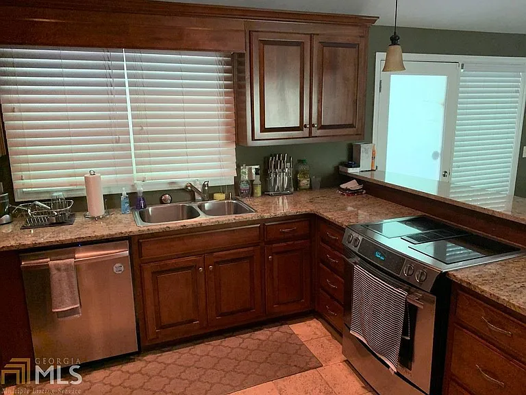 1019 Crane Rd NE — Photo 22