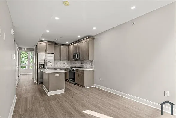 2218 N Franklin St #C — Photo 12