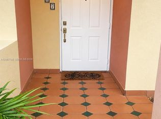Bonita Golf View, Hialeah, FL 33015