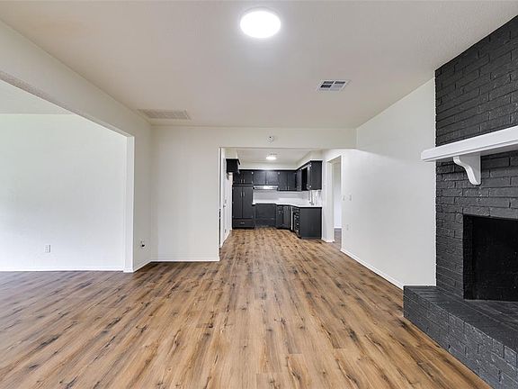 2nd image of 4109 Angela Cir