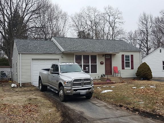 3rd image of 275 Saint Cornelius Ln