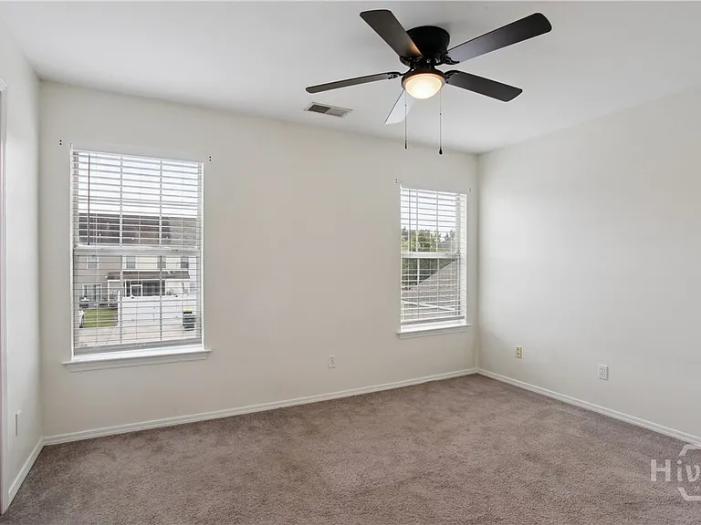 84 Fairgreen St — Photo 18