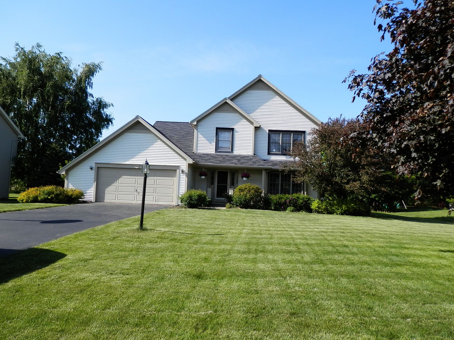 1464 Chigwell Ln N, ster, NY 14580 Zillow