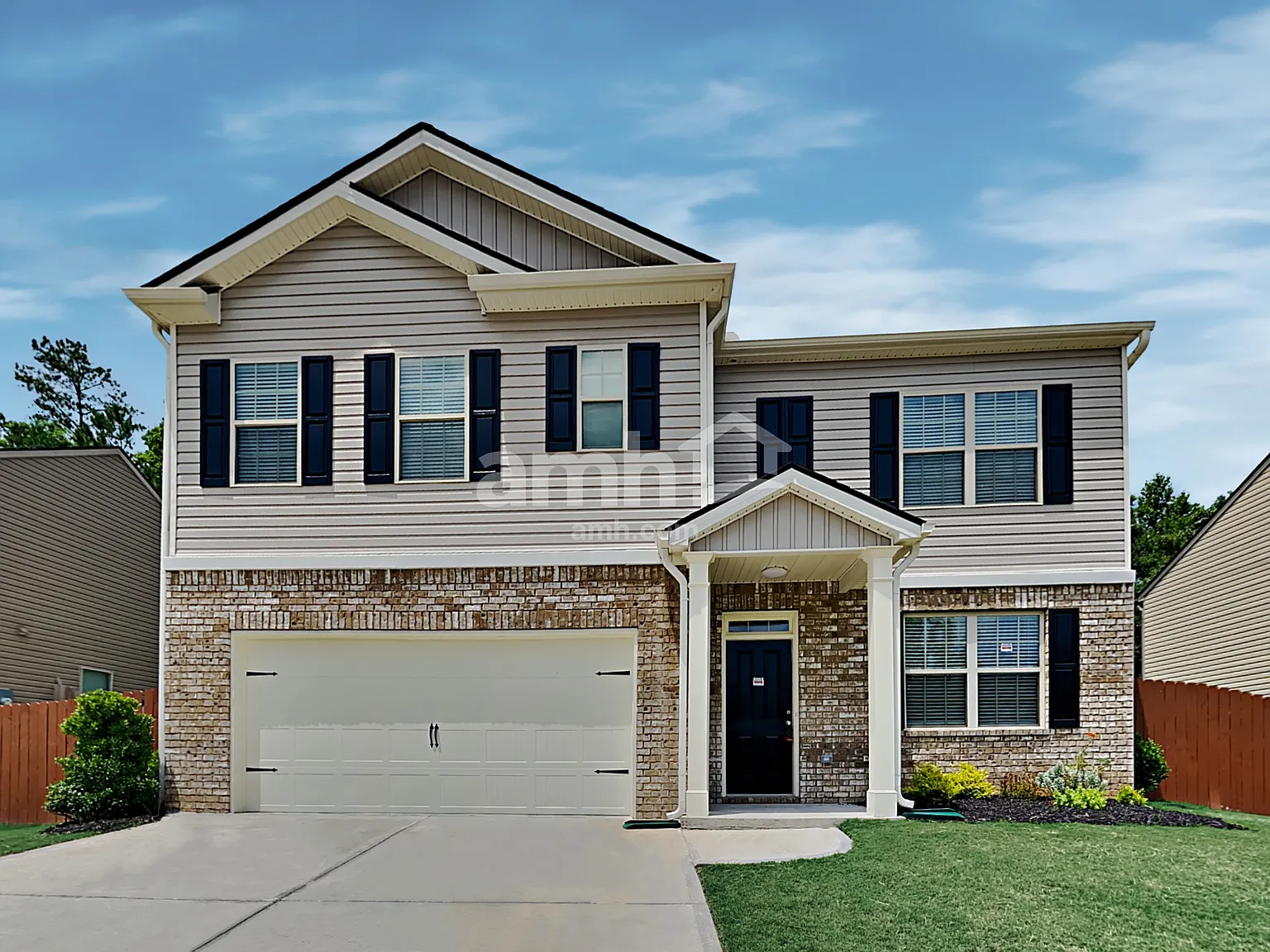 5 bed, 3.0 bath, 2476 sqft, $2,475 — Photo 1