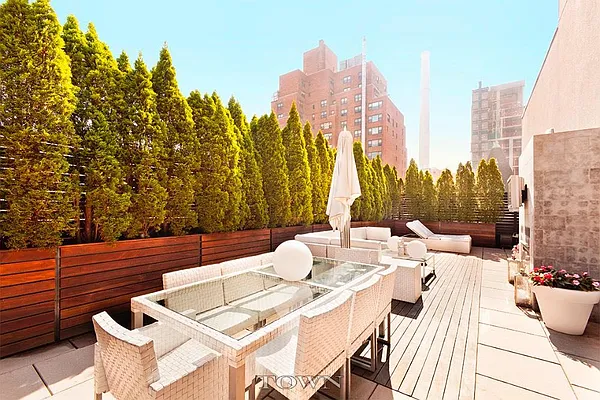 Sold by Town Residential | media 7