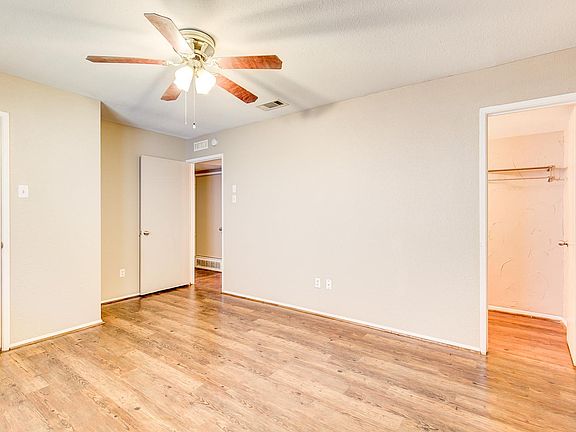 5th image of 446 Meadowhill Dr
