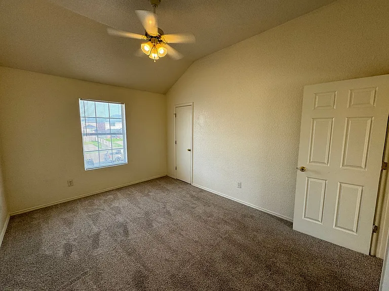 4407 Jeff Scott Dr — Photo 18