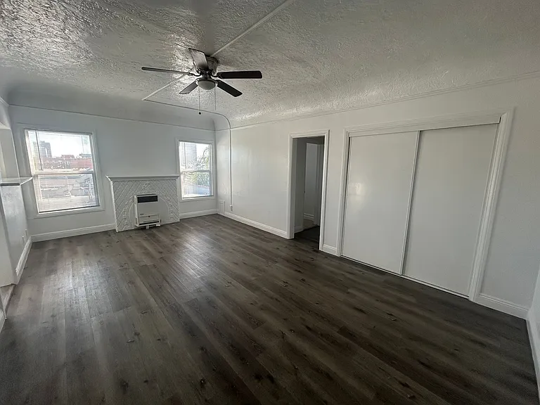 138 S Berendo St — Photo 5