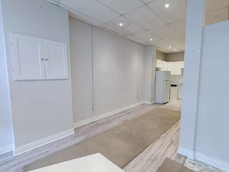 595 King St #4 — Photo 3