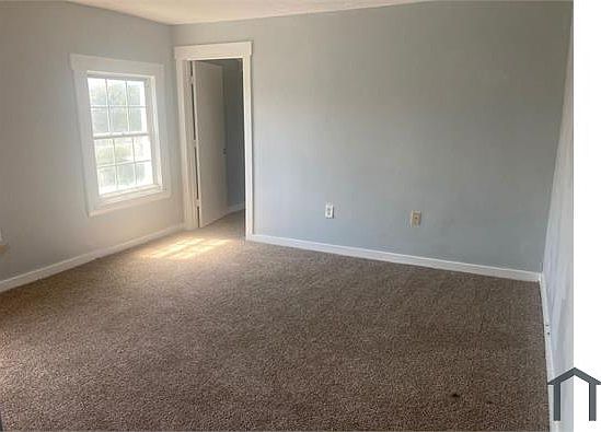 5th image of 922 Hawthorne Ave APT 7