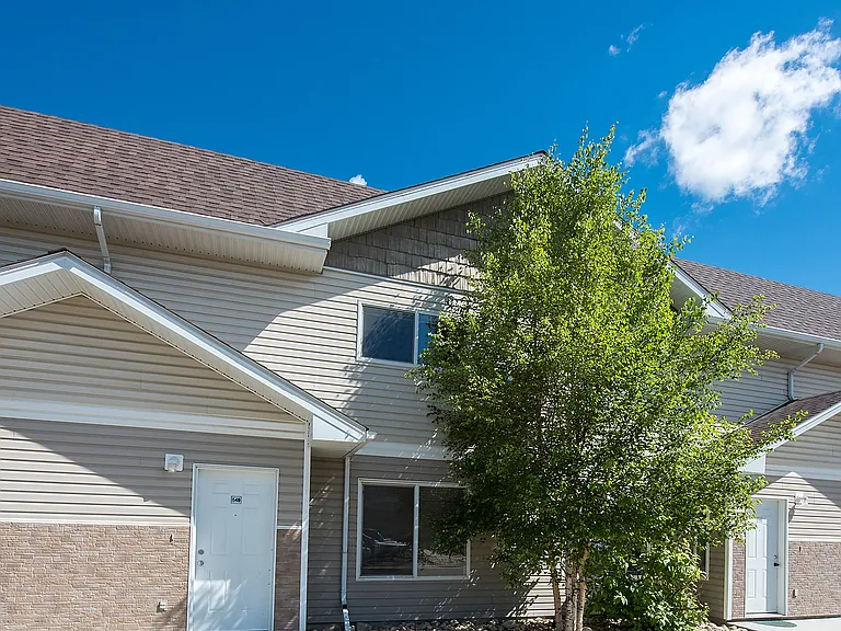 100 Jordan Pkwy — Photo 13