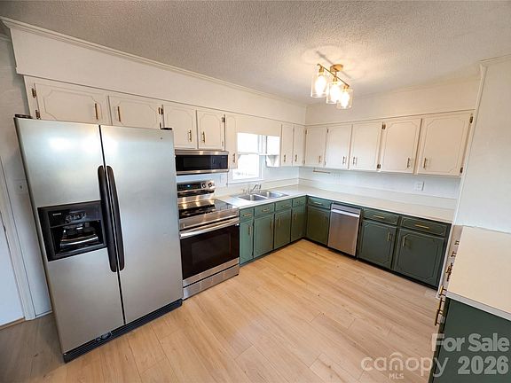 2nd image of 203 Williams Rd