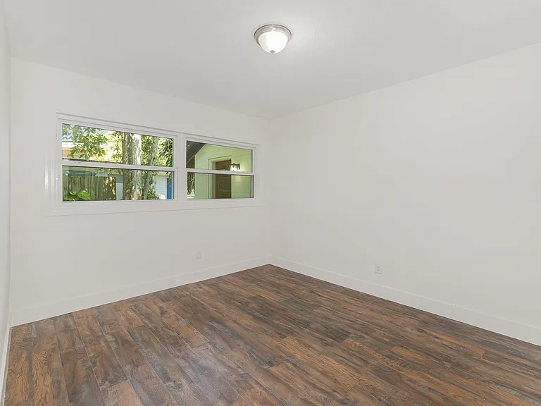 1770 Algonquin Trl — Photo 20