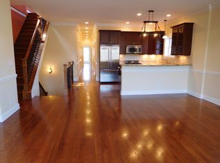 3644 N Fremont St, Chicago, IL 60613