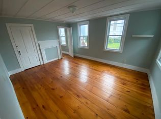 28 Market St #1, Amesbury, MA 01913