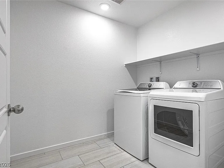 9644 Axel Falls Ave — Photo 42