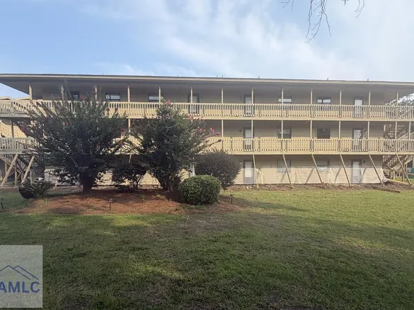 207 Azalea Rd APT 23, Midway, GA 31320