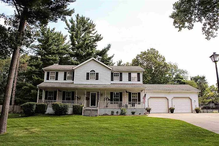 51140 Outer Dr photo 1