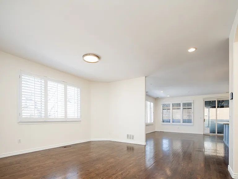 335 N Josephine St #A — Photo 24