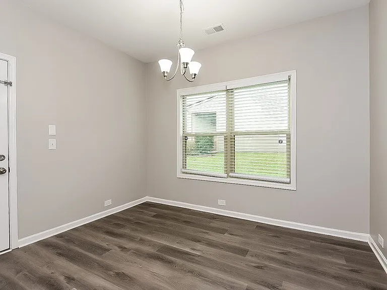 4038 Lake Manor Way — Photo 6