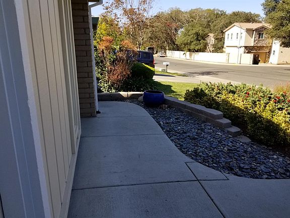 5th image of 5936 Bourbon Dr
