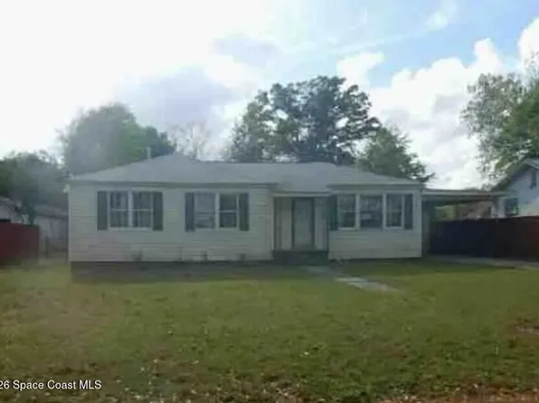 126 Mintz Ln, Cantonment, FL 32533