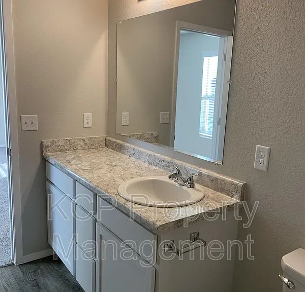 1127 S Kingfisher Ln — Photo 15