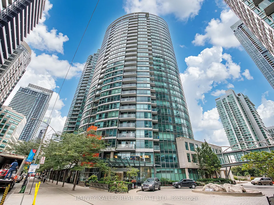 373 Front St W #2803