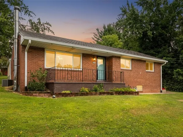 282 Spring Run Rd, Crescent, PA 15046