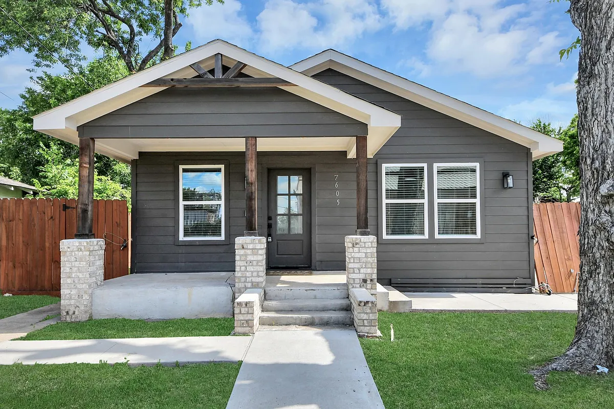 Building Photo - 7605 Avenue C