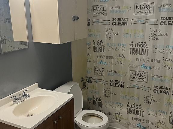 5th image of 2402 Irving St