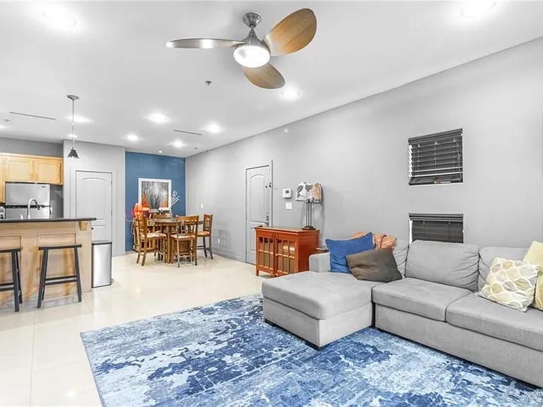 1321 E Camellia Ave #4 — Photo 3