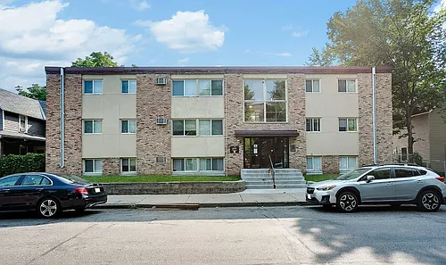3033 Grand Avenue S. Photo 1
