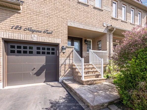 125 Niagara Trl, Halton Hills, ON L7G 0A6