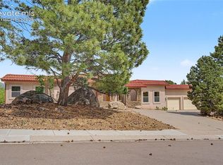 370 Oakhurst Ln, Colorado Springs, CO 80906