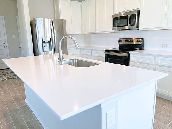 5th image of 5000 Black Onyx Ln