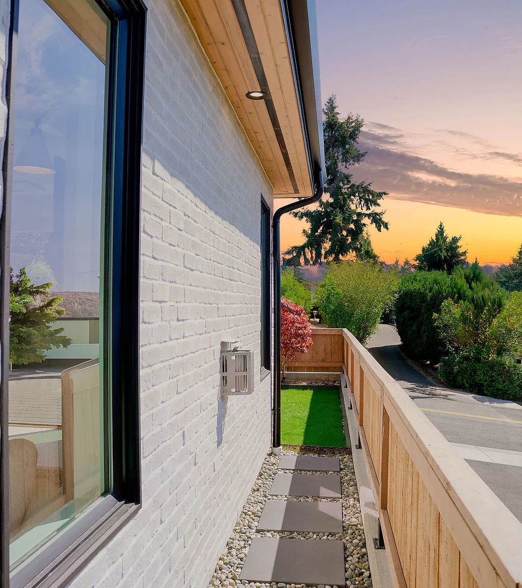 15th Ave, Kirkland — Photo 4