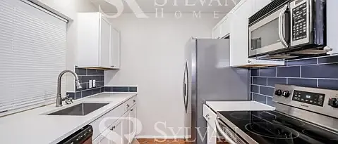 2916 White Oak Ln — Photo 8