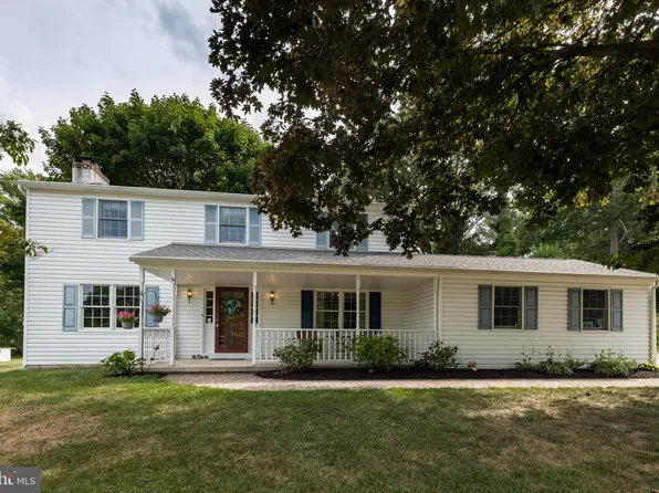 318 Shoen Rd, Exton, PA 19341