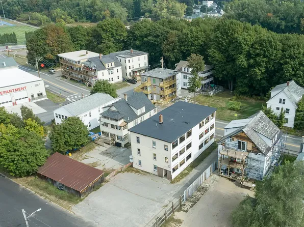 25 Falmouth St #3B, Rumford, ME 04276