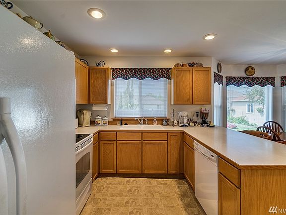 5th image of 2467 Plateau Dr