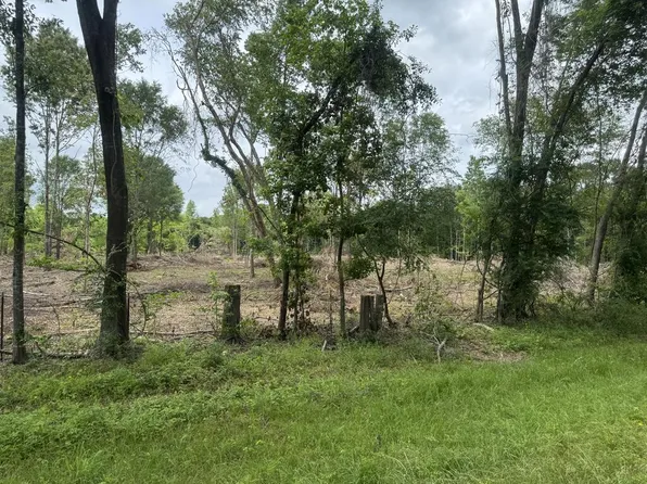 13900 Westbrook Rd #103, Pollok, TX 75969