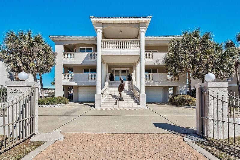 1st image of 621 Gulf Shore Dr