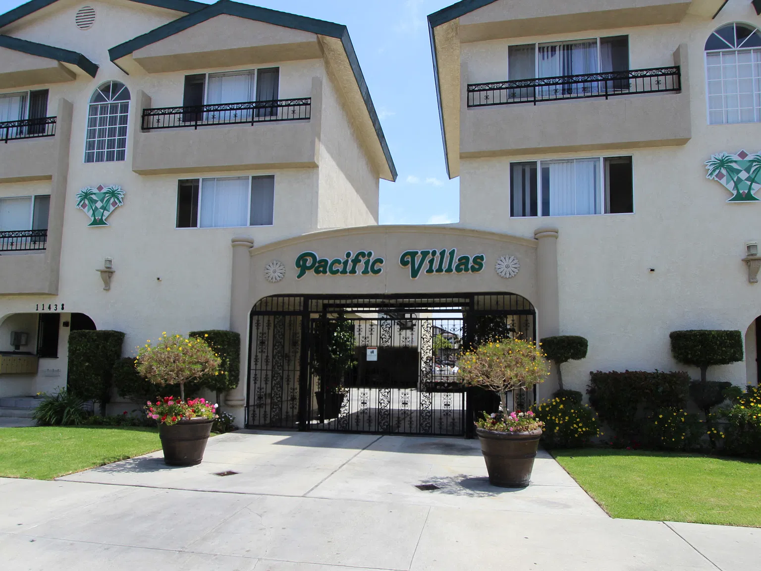 2 bed, 800 sqft, $2,295 — Photo 1