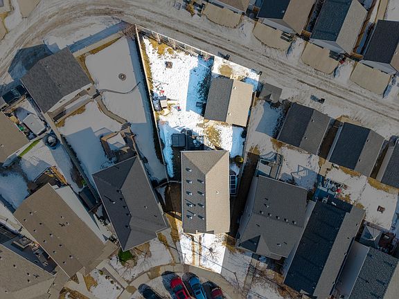 2nd image of 7074 Cardinal Way SW